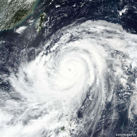 Typhoon Mangkhut .